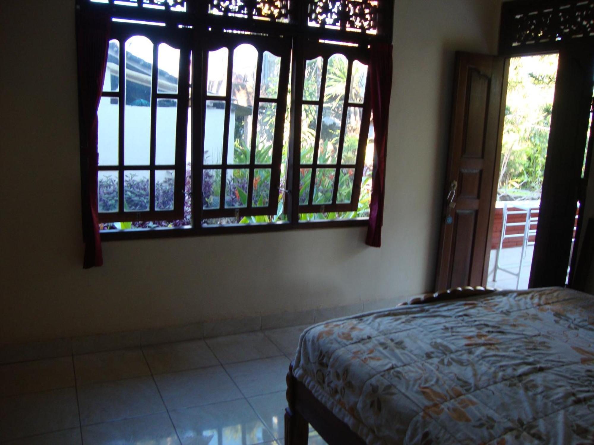 Gusti Home Stay Ubud Δωμάτιο φωτογραφία
